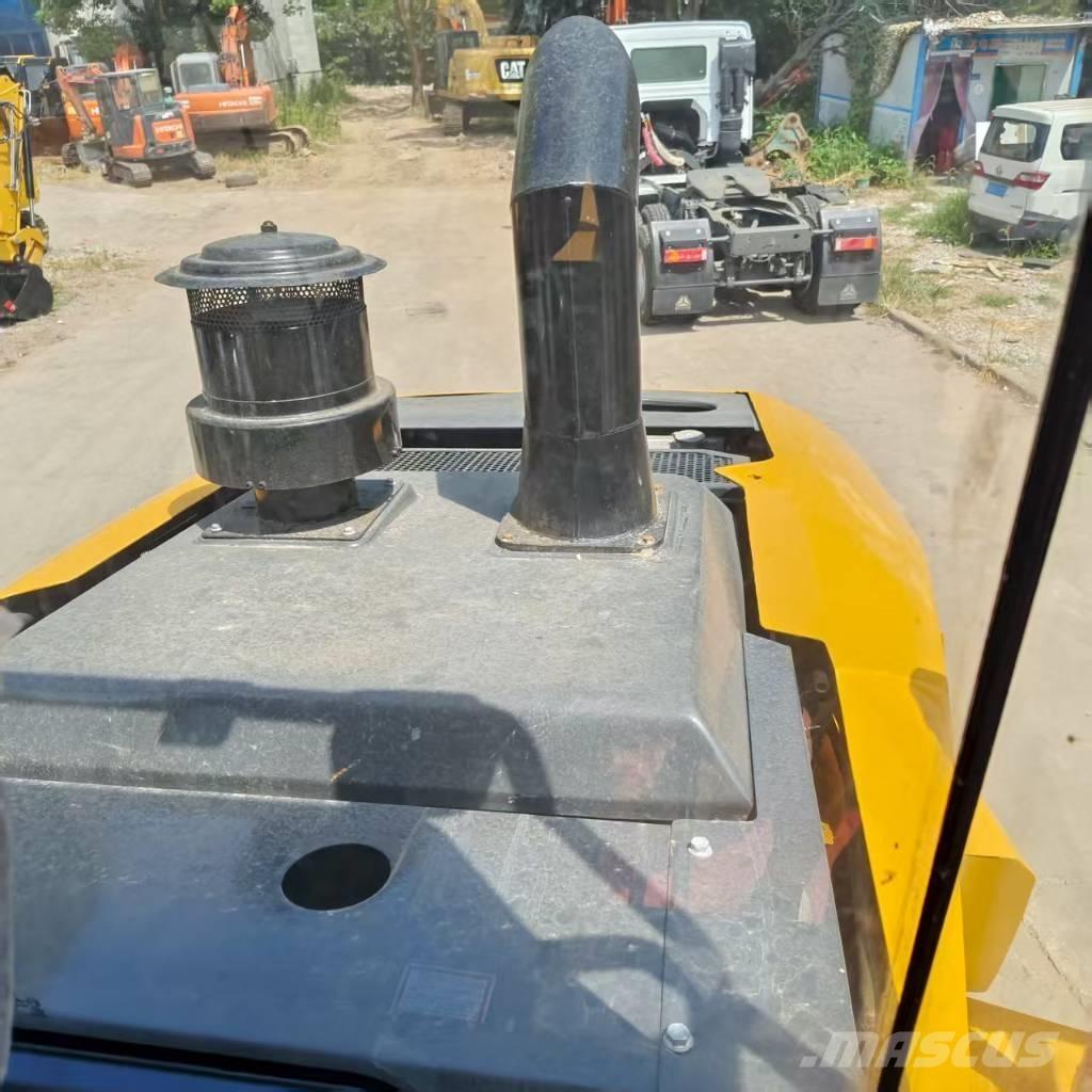 LiuGong 856H Фронтальні навантажувачі