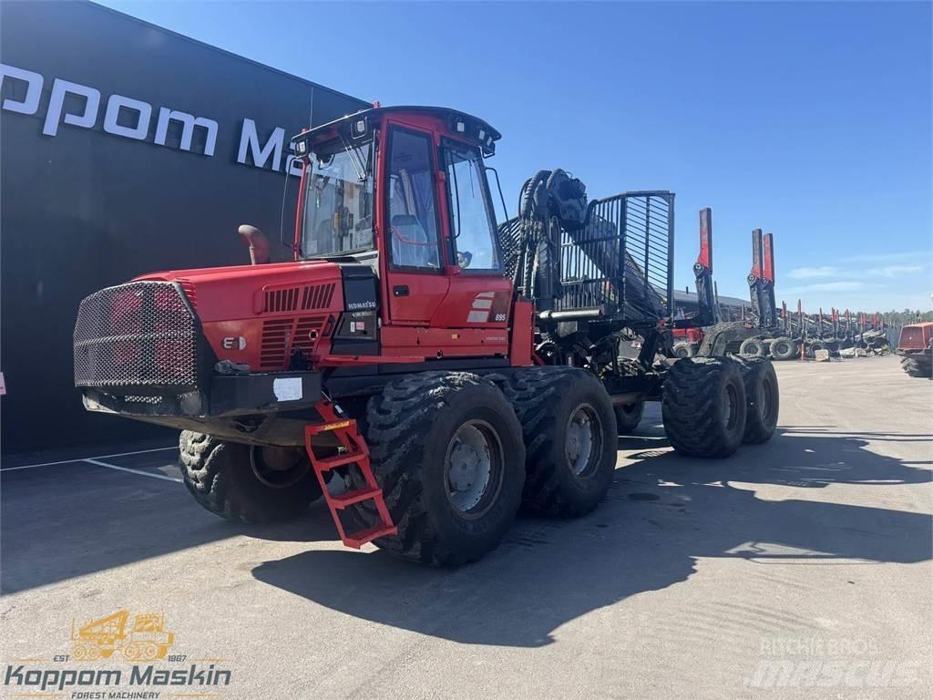 Komatsu 895 Форвардери