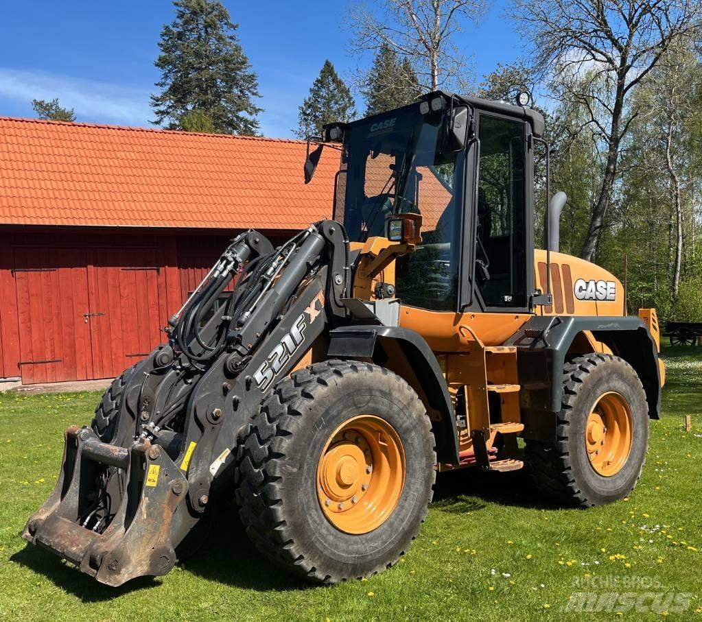 CASE 521 F XT Фронтальні навантажувачі