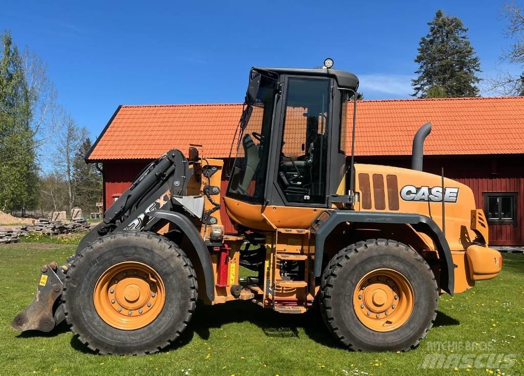 CASE 521 F XT Фронтальні навантажувачі