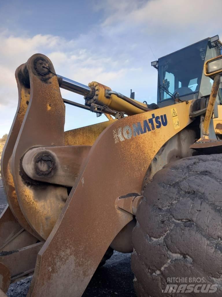 Komatsu WA 600-6 Фронтальні навантажувачі