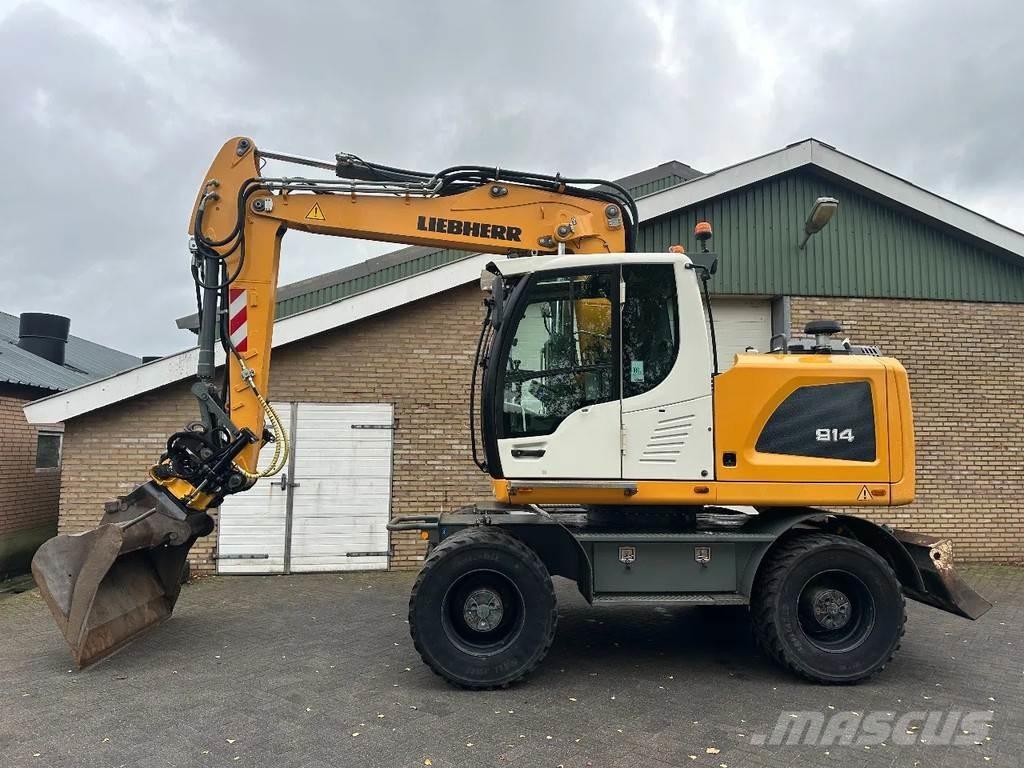 Liebherr A914 Колісні екскаватори