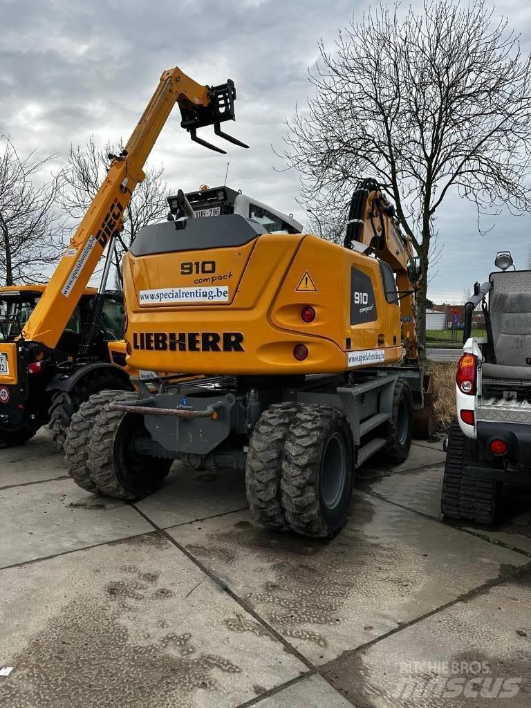 Liebherr 910 Compact Колісні екскаватори