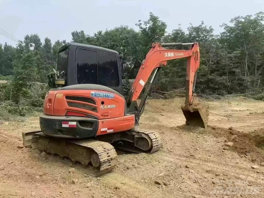 Kubota 165 Гусеничні екскаватори