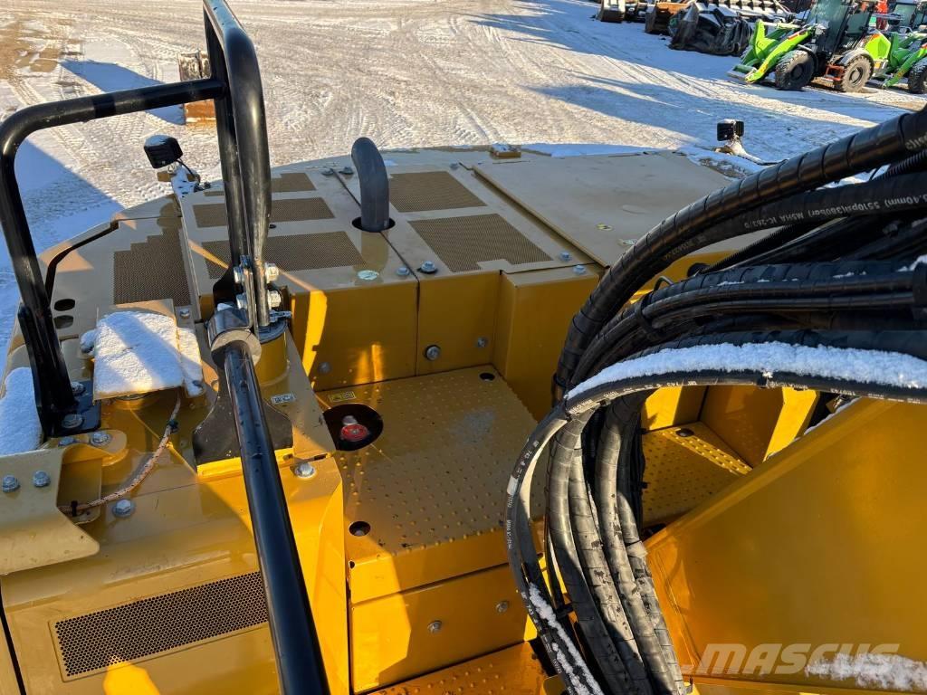 CAT 325 Гусеничні екскаватори