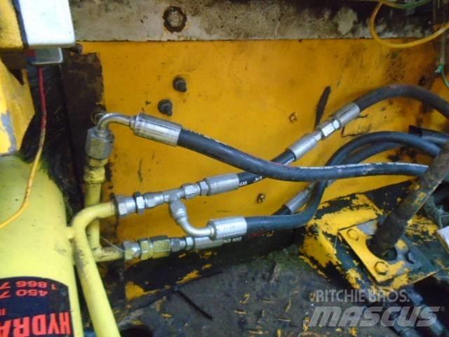 JCB 930-4 Колінчаті підйомники