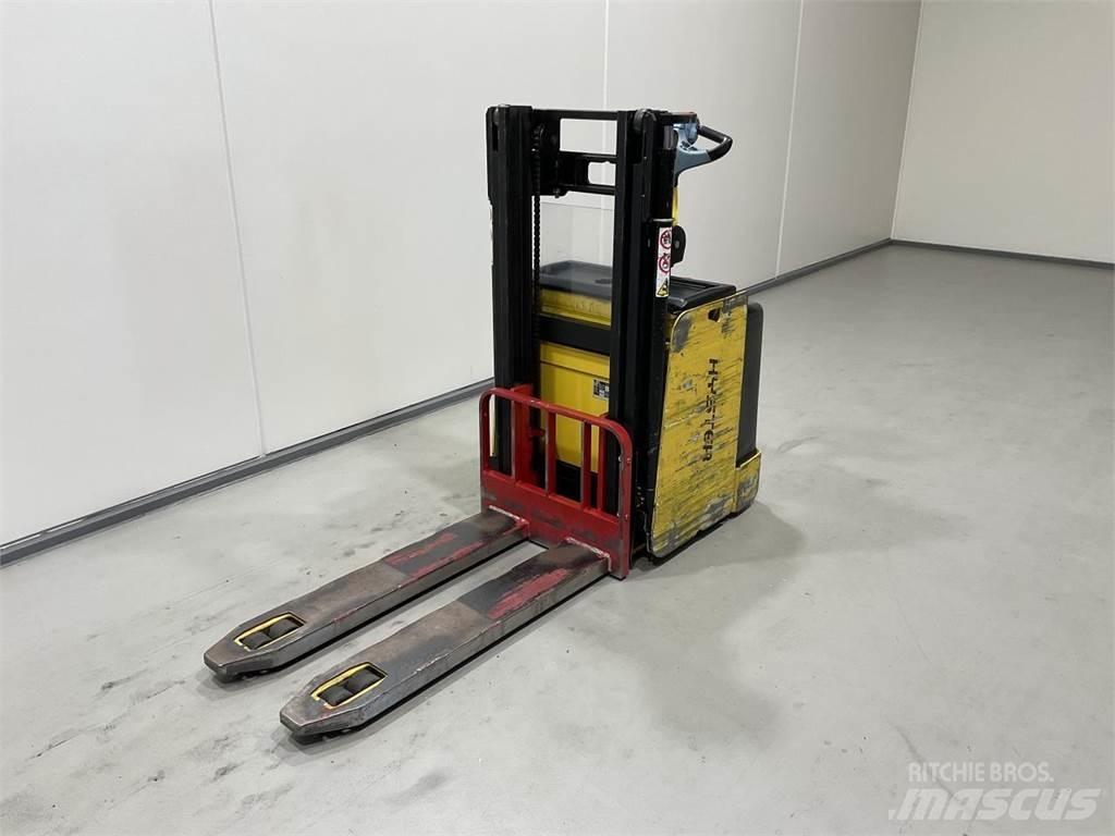 Hyster P2.0SD-17 Самохідні електроштабелери
