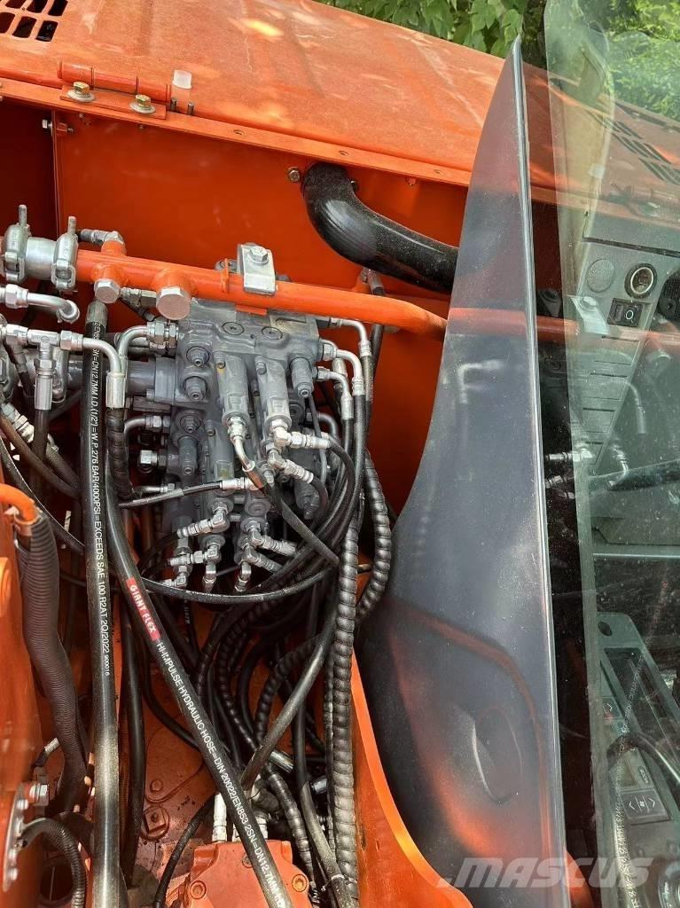 Hitachi ZX60 Міні-екскаватори < 7т