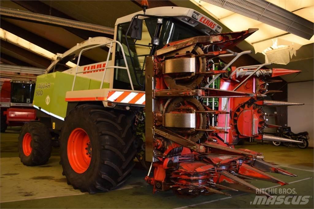 CLAAS Jaguar 900 Кормозбиральні комбайни