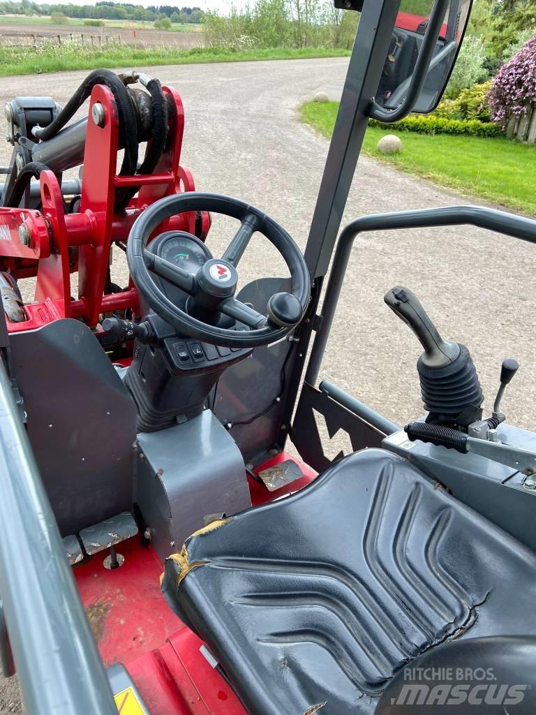 Weidemann 1240LP Малі навантажувачі