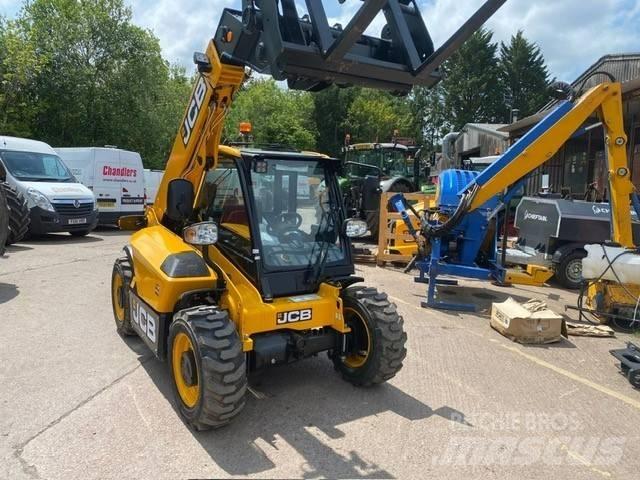 JCB 514-40 Телескопічний навантажувач