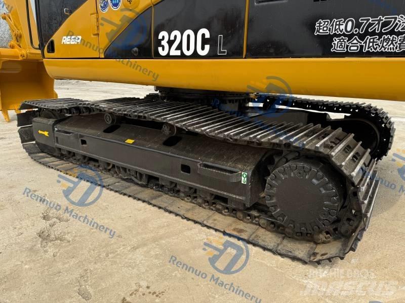 CAT 320 C L Гусеничні екскаватори