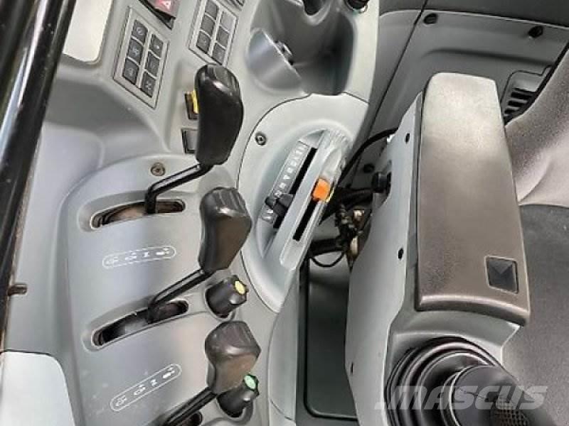 CLAAS Arion 420 Трактори