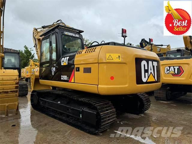 CAT 320 D 2L Гусеничні екскаватори