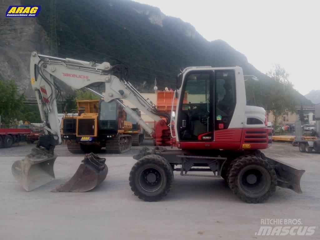 Takeuchi TB 295 W Колісні екскаватори