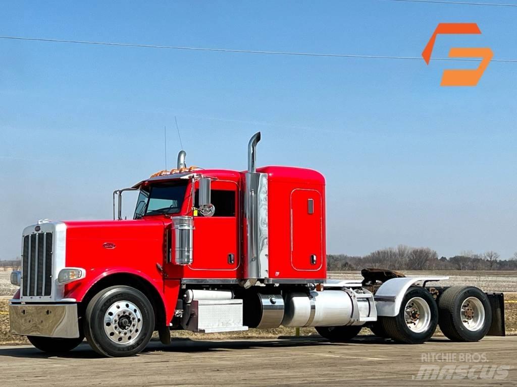 Peterbilt 388 Тягачі