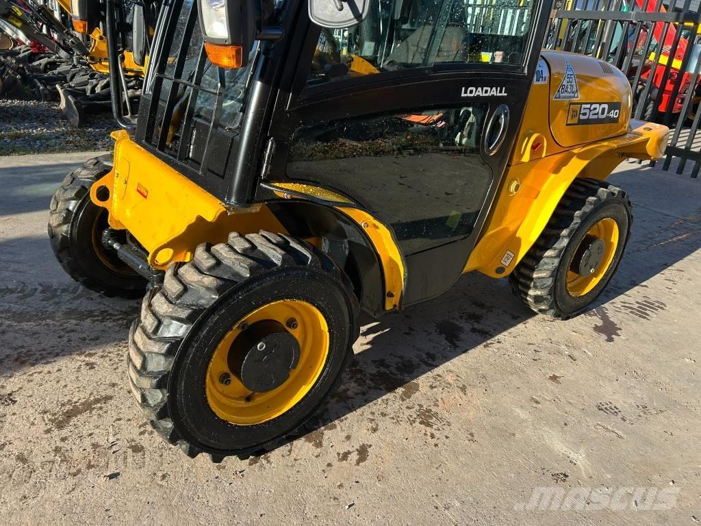 JCB 520-40 Телескопічні навантажувачі