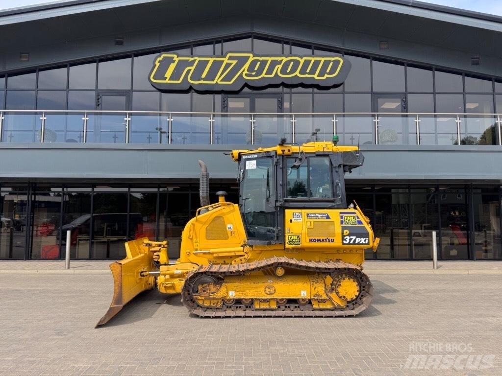 Komatsu D37PXi-24 Гусеничні бульдозери