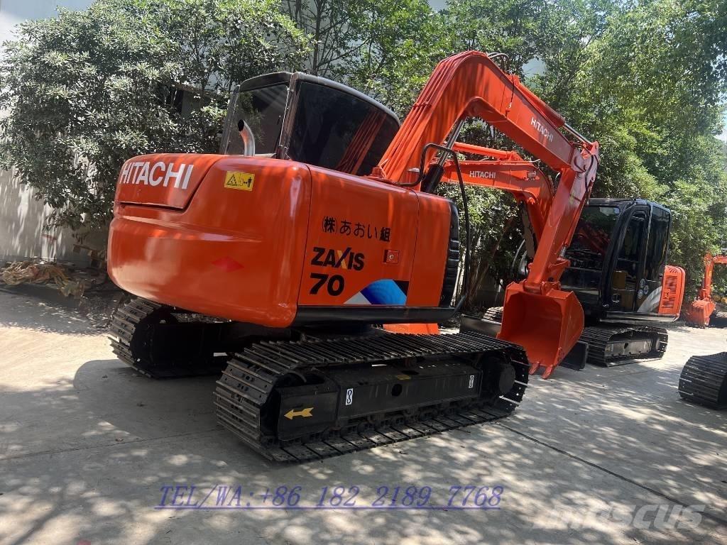 Hitachi ZX70 Середні екскаватори 7т. - 12т.