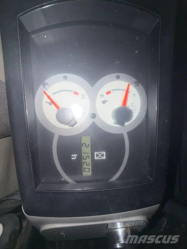 Komatsu PC 27 Міні-екскаватори < 7т