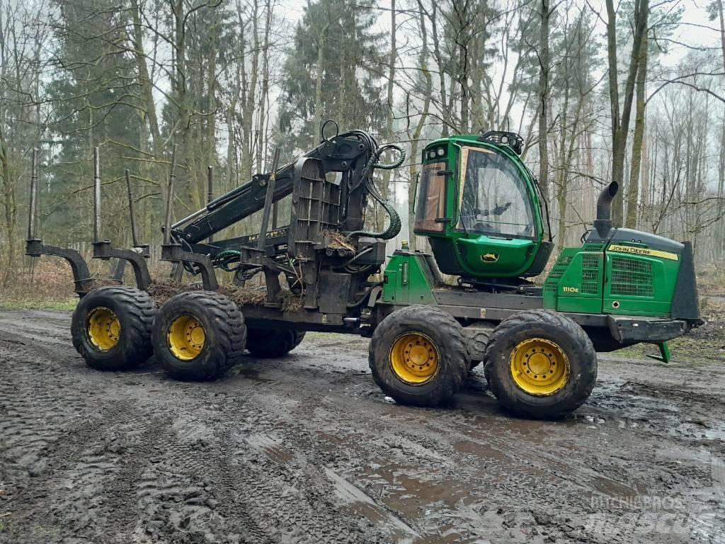 John Deere 1110 E Форвардери