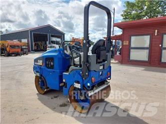 CAT CB 22B Котки тротуарні