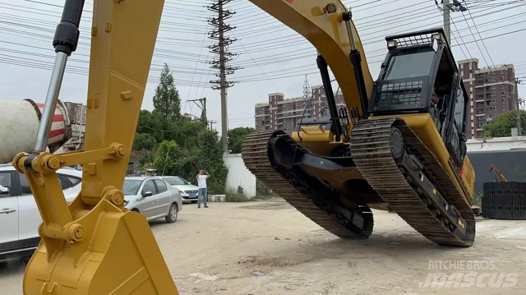 CAT 320 D Гусеничні екскаватори