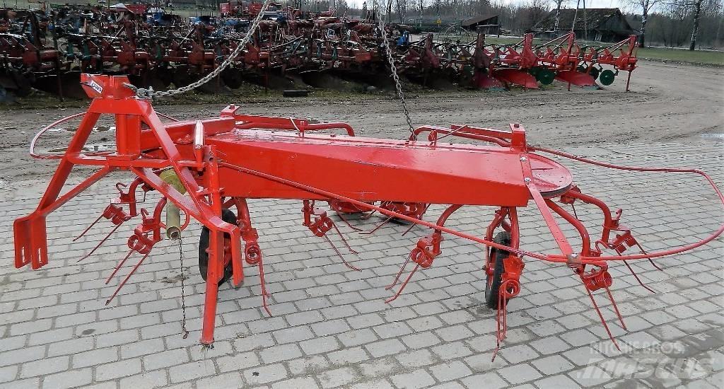 JF 320 Граблі і сінозворушувачі