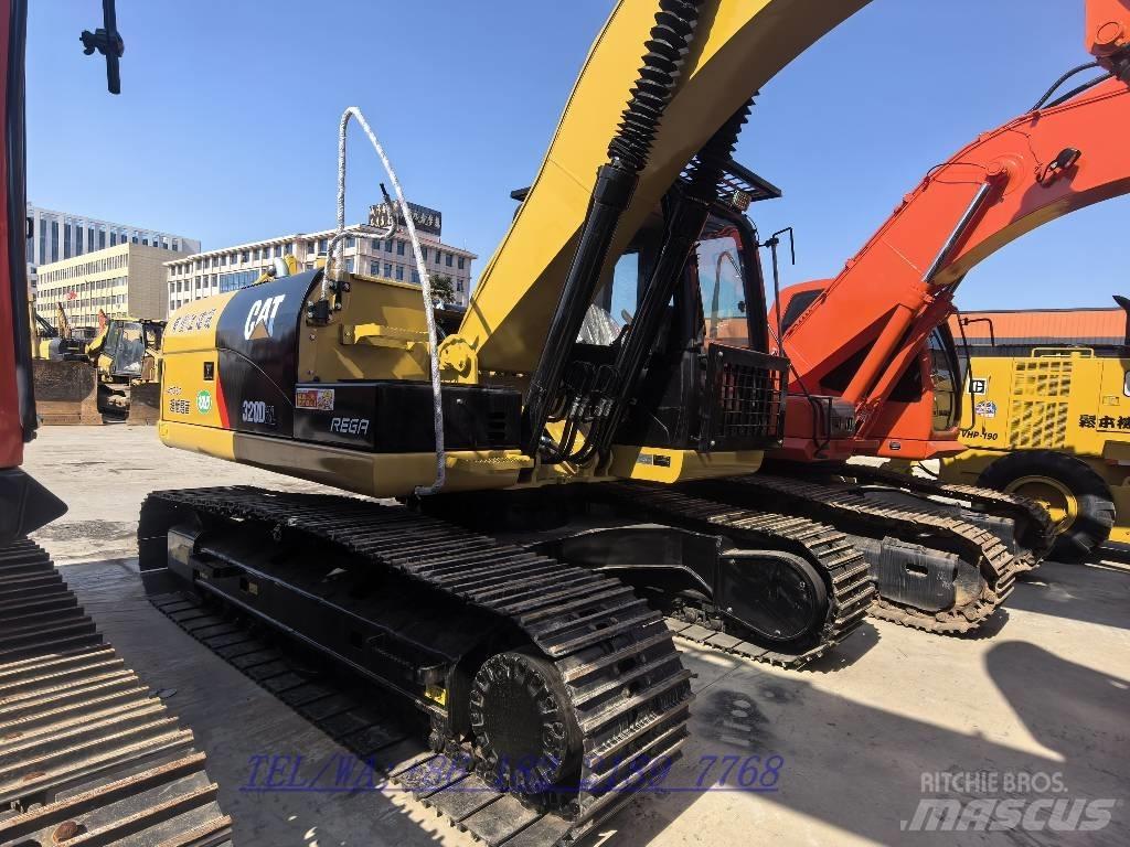 CAT 320D Гусеничні екскаватори