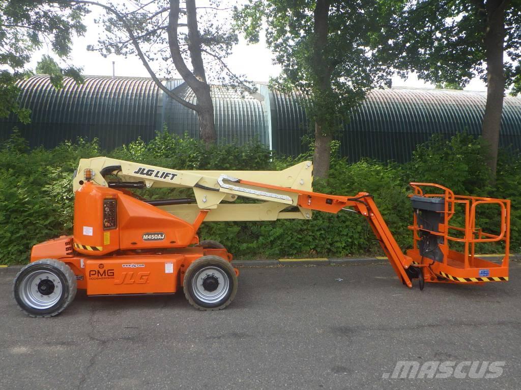JLG M450AJ Колінчаті підйомники