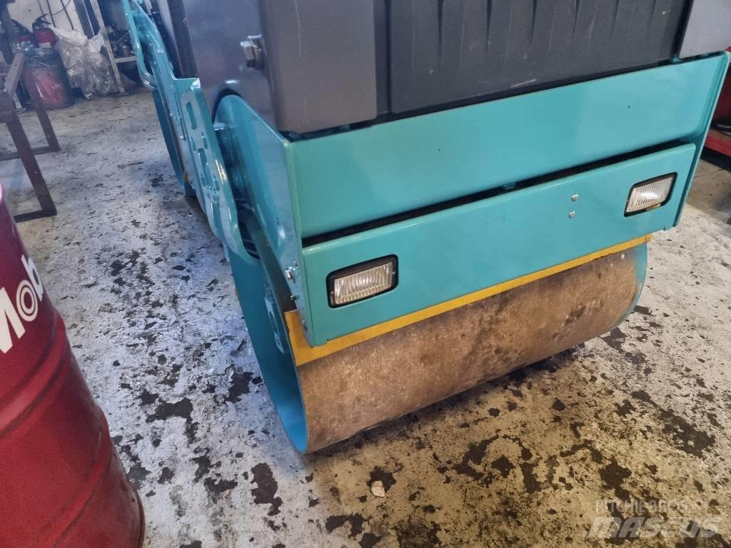 Bomag BW 100 AD-4 Котки тротуарні