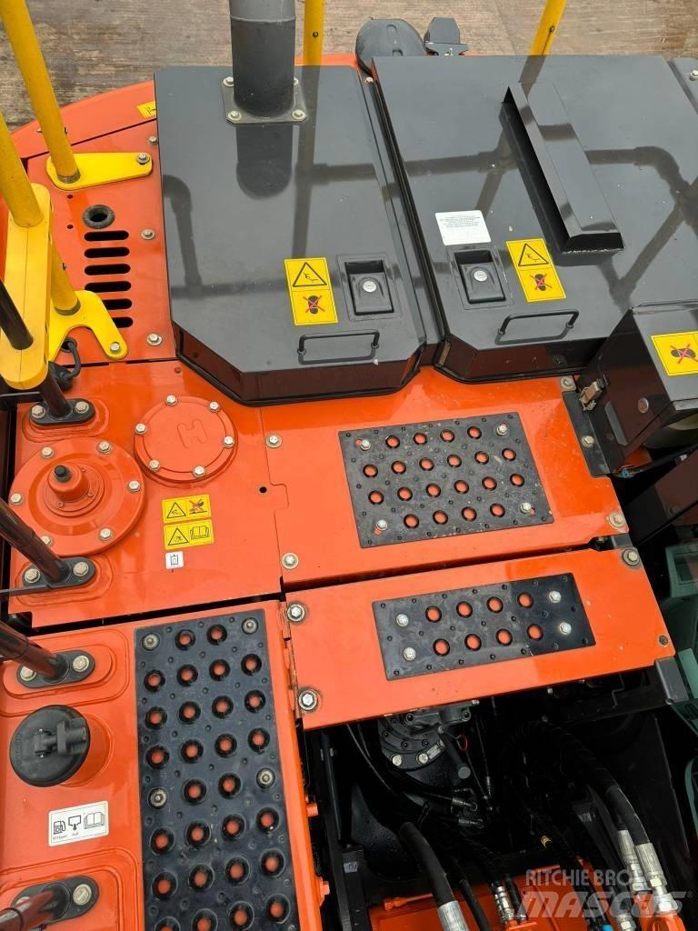 Hitachi ZX 130-7 Гусеничні екскаватори