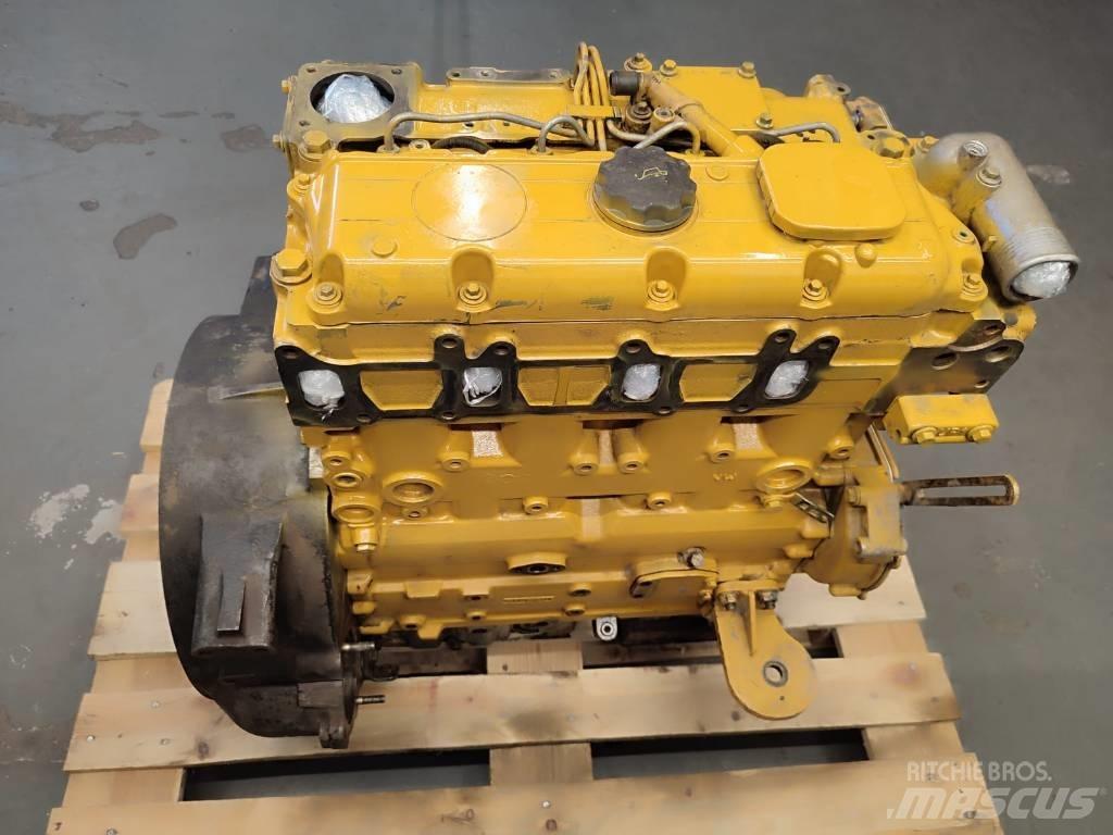 CAT 3054E 3054E Двигуни