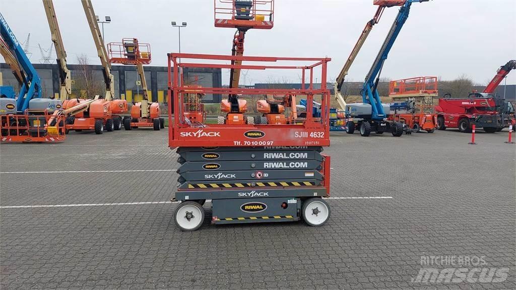 SkyJack SJIII4632 Підйомники-ножиці