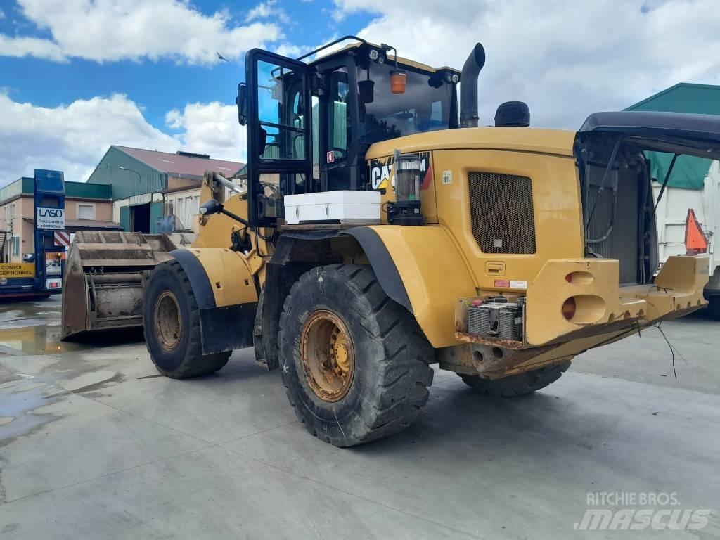 CAT 938 M Фронтальні навантажувачі