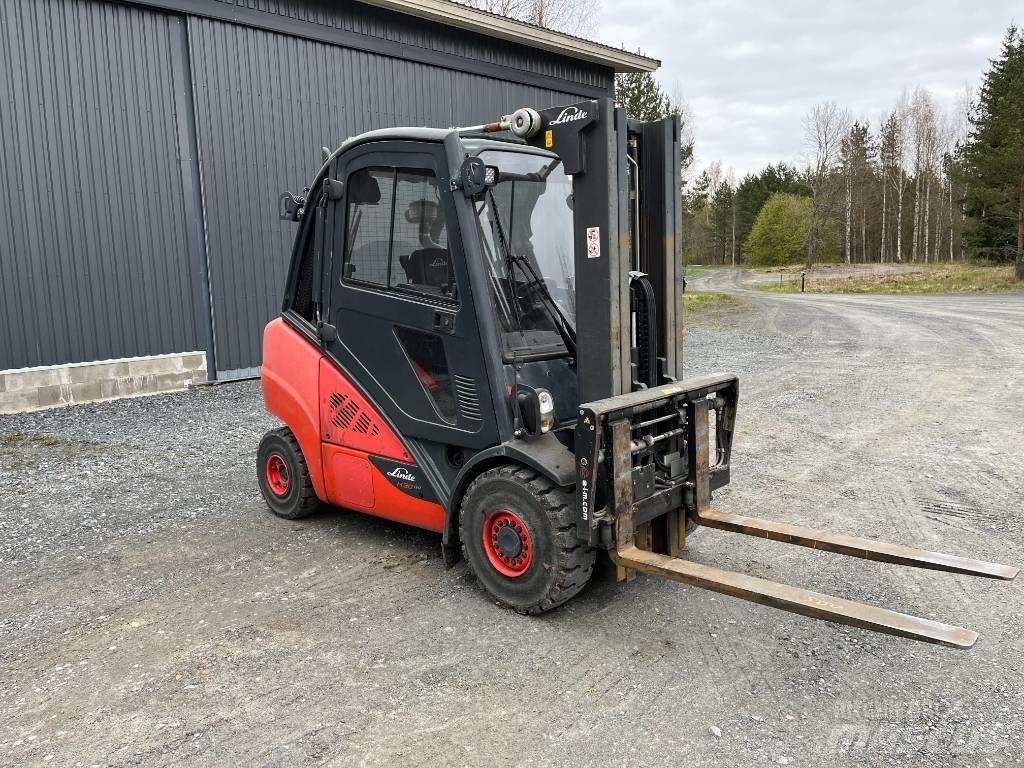 Linde H30D-02 Дизельні навантажувачі