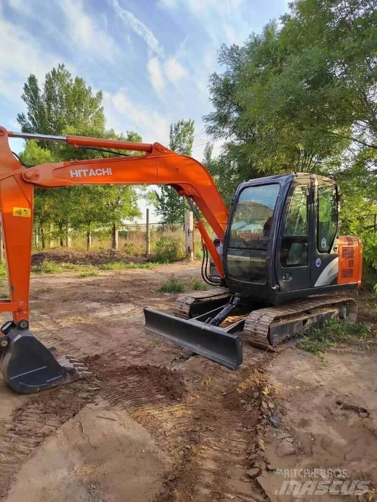 Hitachi ZAXIS60 Гусеничні екскаватори