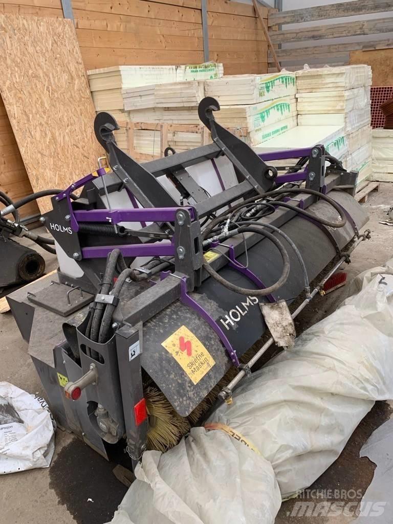 Holms PH250B Підмітальні машини