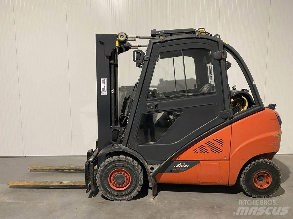 Linde H25T-393 Газові навантажувачі