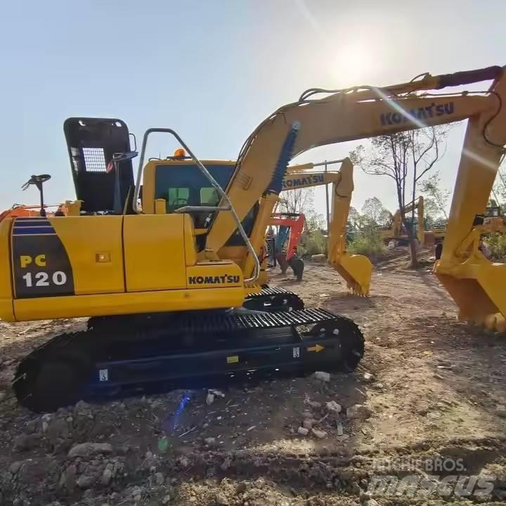 Komatsu PC120 Гусеничні екскаватори