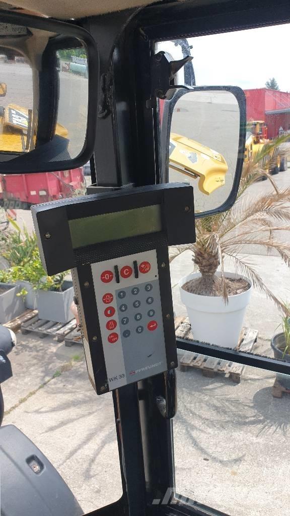 CAT 930 H Фронтальні навантажувачі
