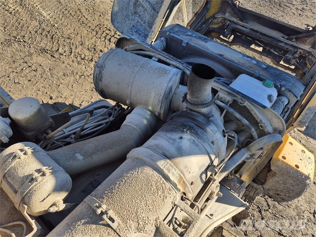 Volvo L 180 G Фронтальні навантажувачі