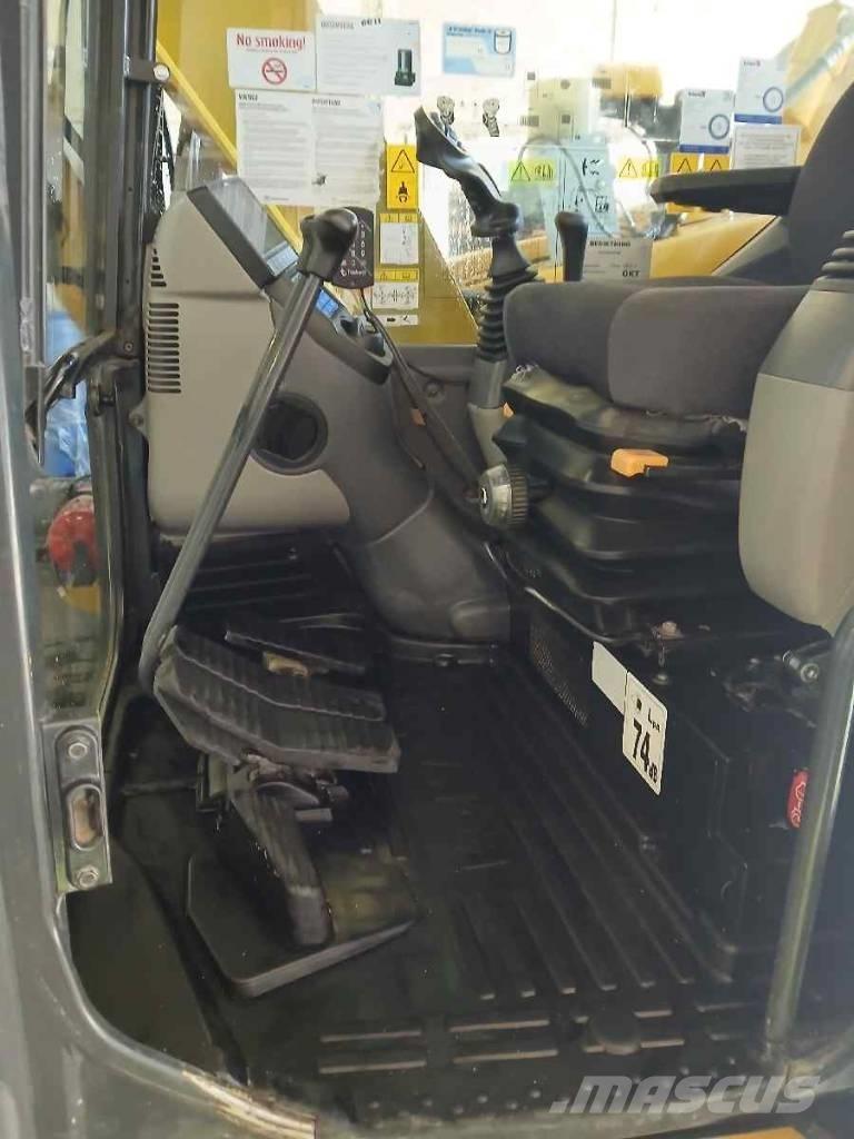 Komatsu PC78US-10 Середні екскаватори 7т. - 12т.