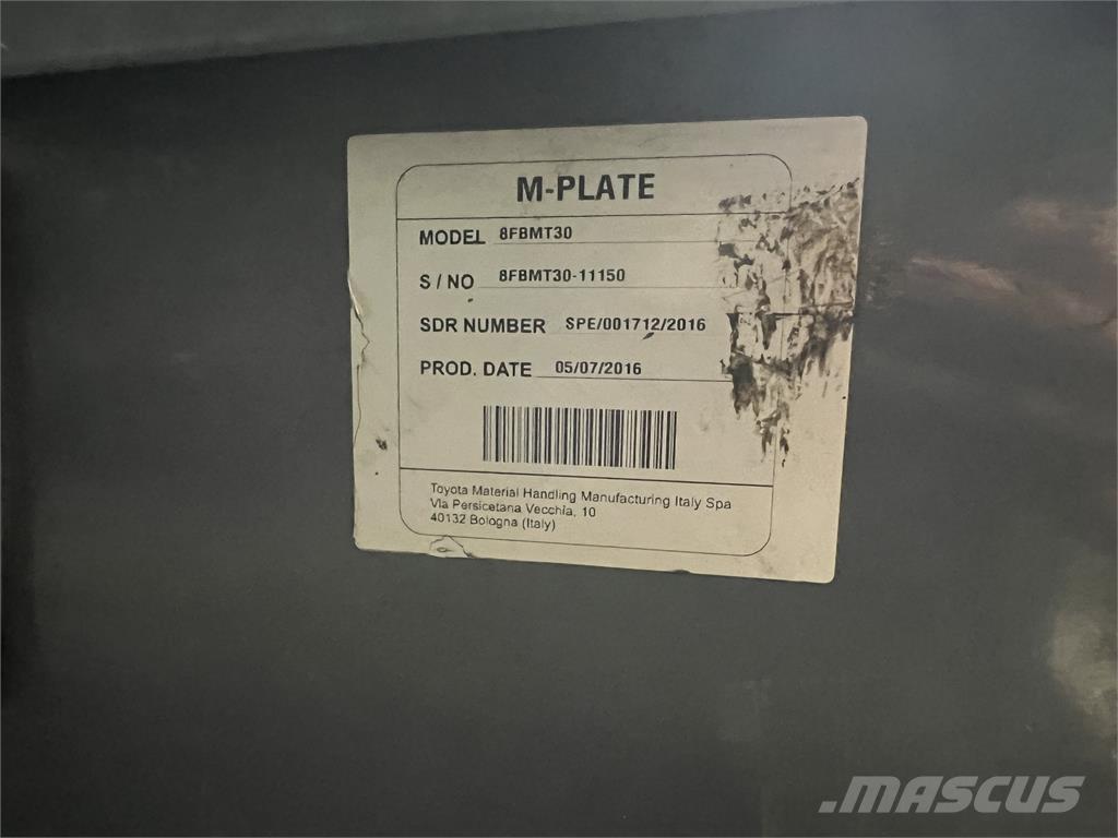 Toyota 8FBMT30 Електронавантажувачі
