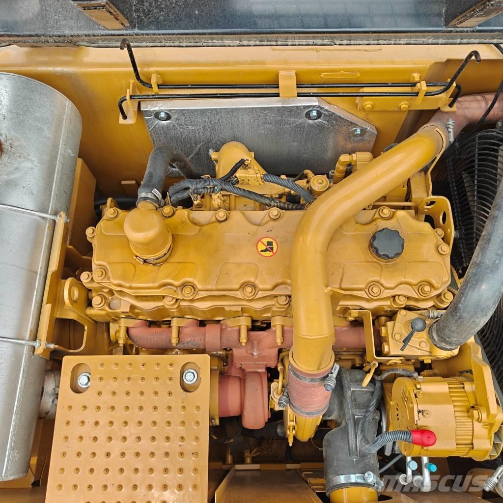 CAT 329 D Гусеничні екскаватори