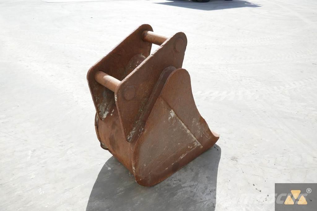 CAT 320 Bucket Ковші