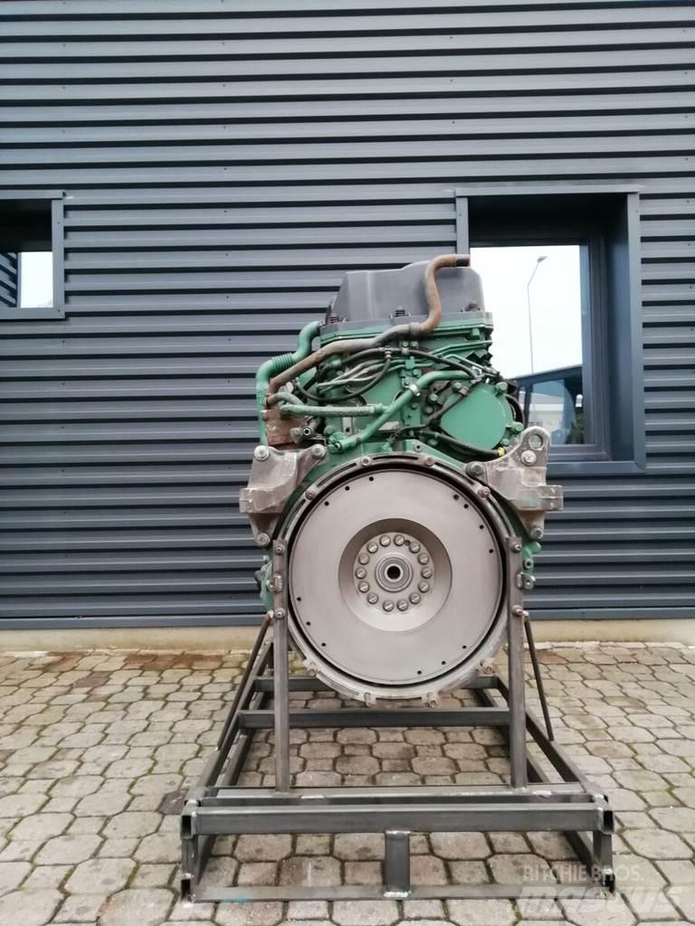 Volvo D16K 650 Двигуни
