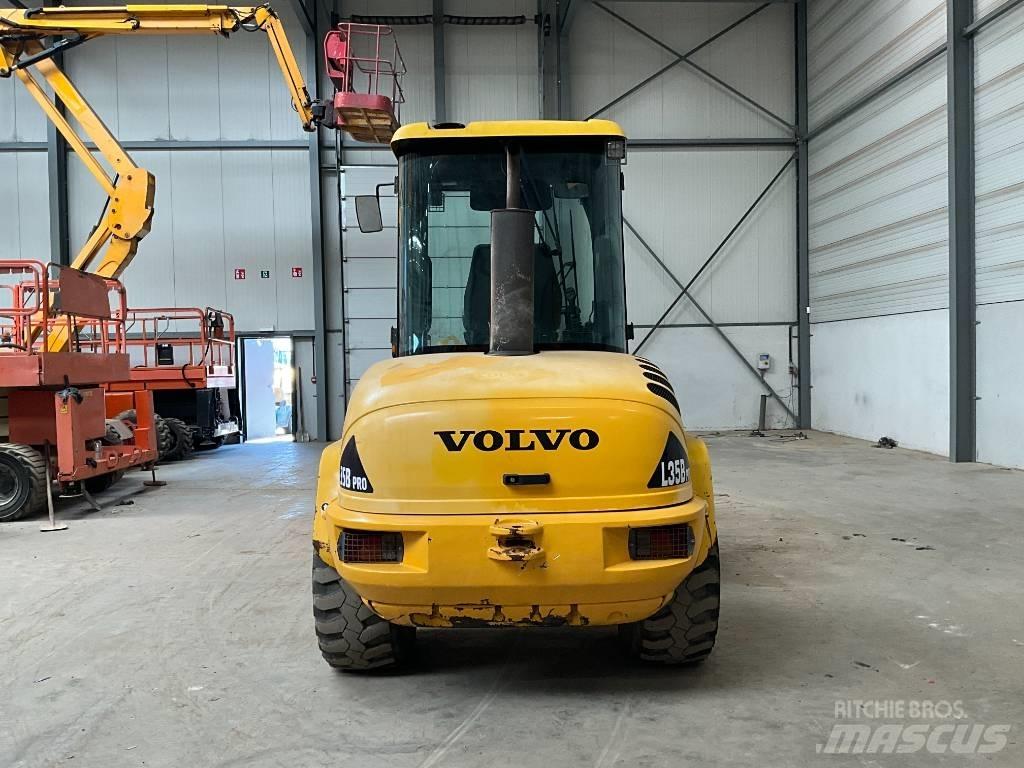 Volvo L 35 B-Z Фронтальні навантажувачі