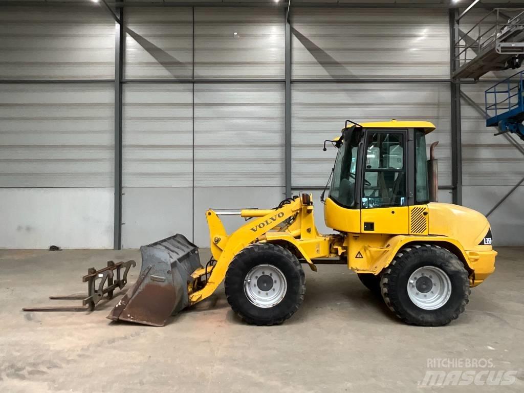 Volvo L 35 B-Z Фронтальні навантажувачі