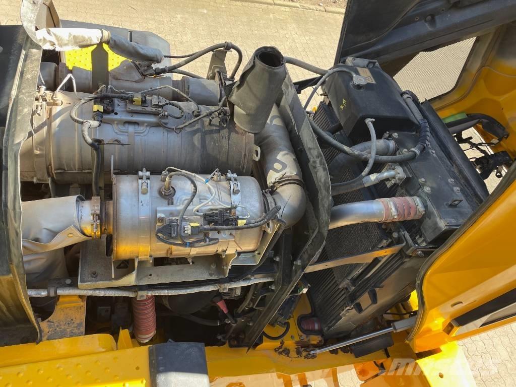 JCB 427 Фронтальні навантажувачі